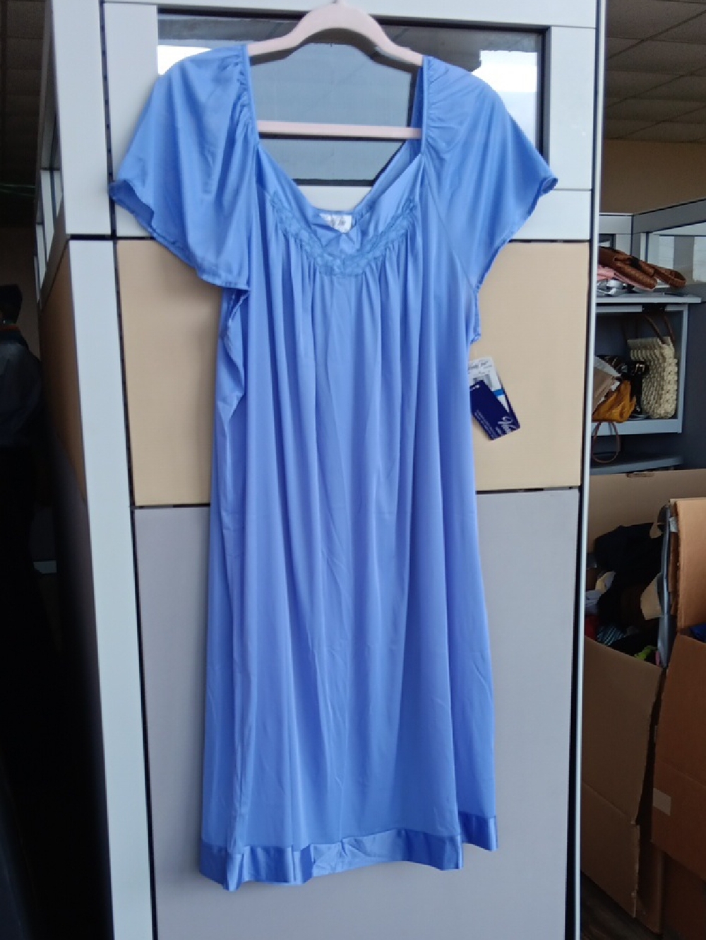 Vanity Fair Light Blue Short Sleeve Nightgown, Size 44 XL, VINTAGE DEAD Stock
